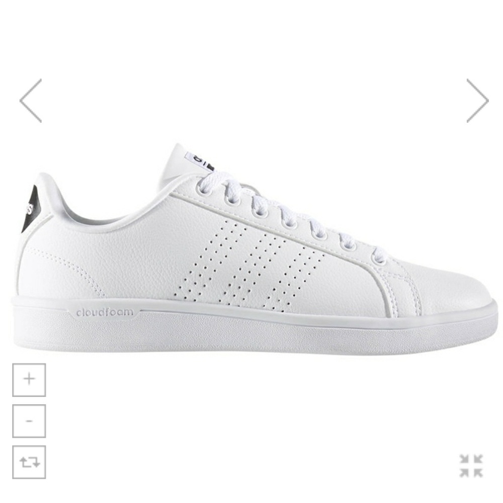 White Adidasneo cloudfoam